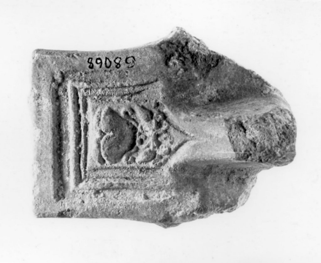 fornello/ ansa (secc. II a.C.-I a.C)