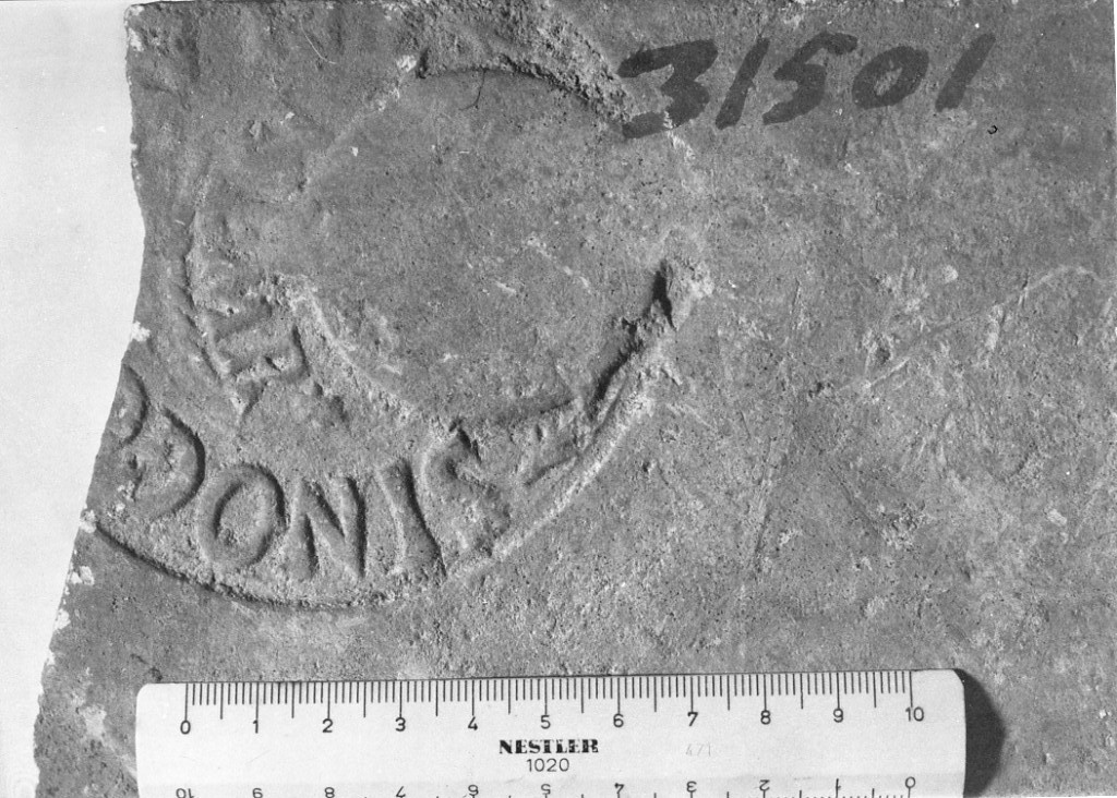 laterizio con bollo (fine I d.C)