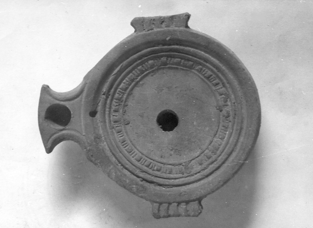 lucerna (sec. I d.C)