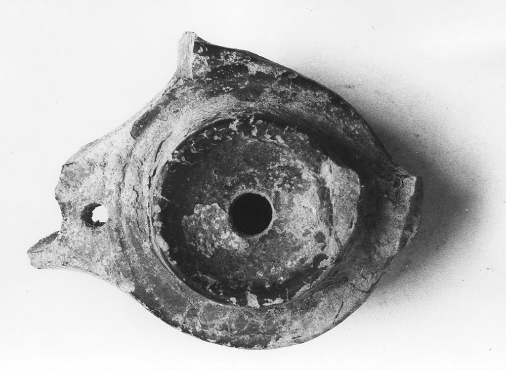 lucerna (sec. I a.C)