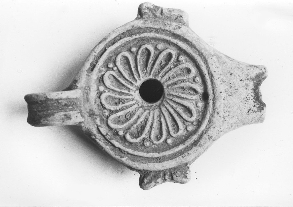 lucerna, Dresel-Lamboglia, 3 (fine sec. I a.C)