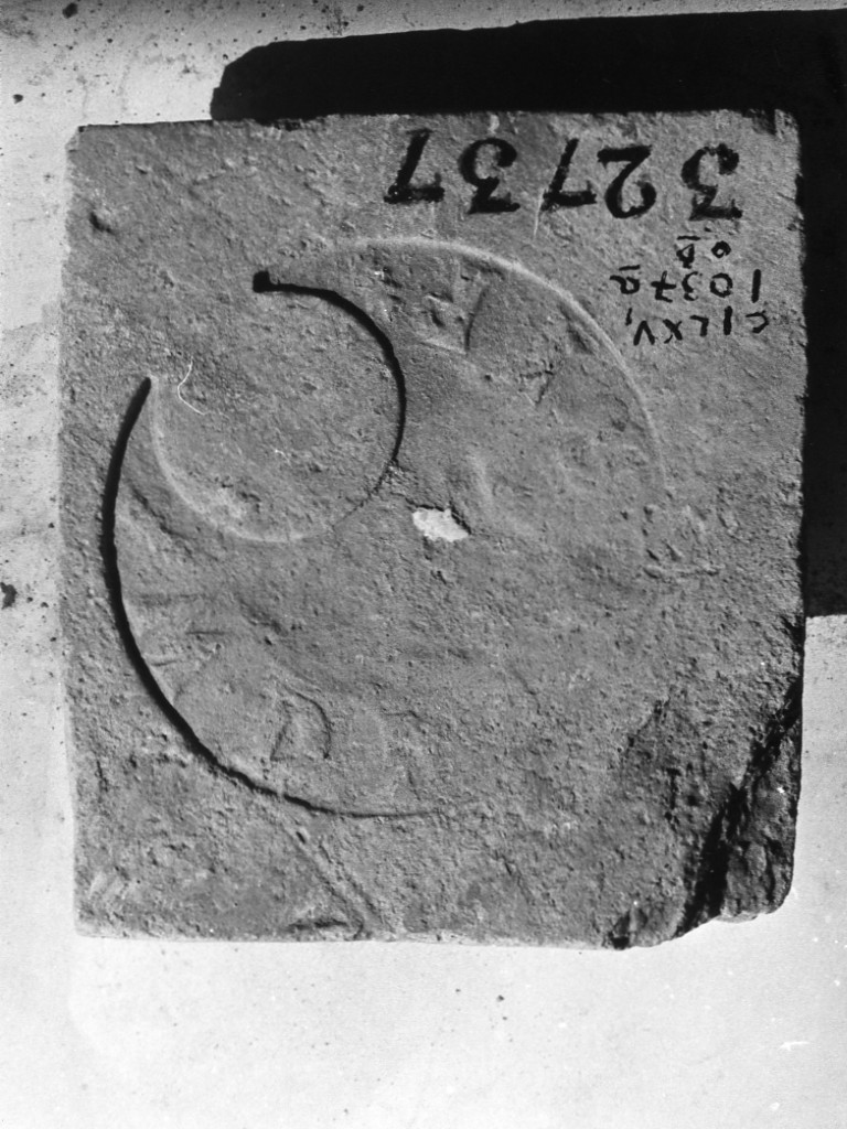 bollo con laterizio (primo quarto sec. II d.C)