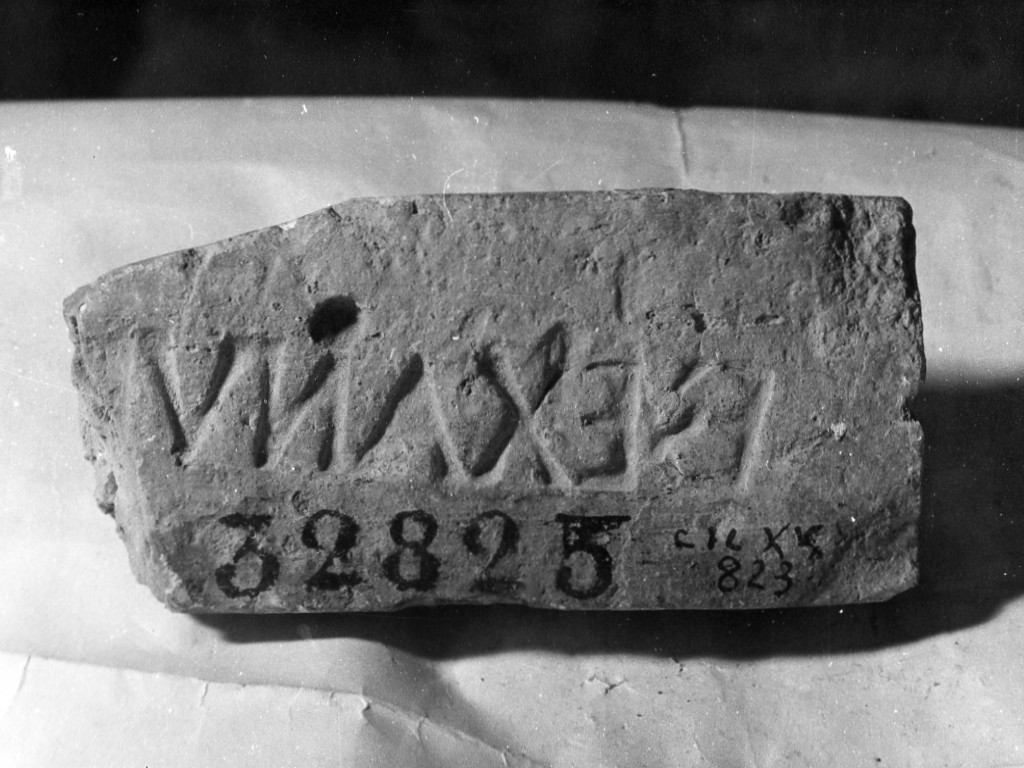 bessale con bollo (età adrianea)