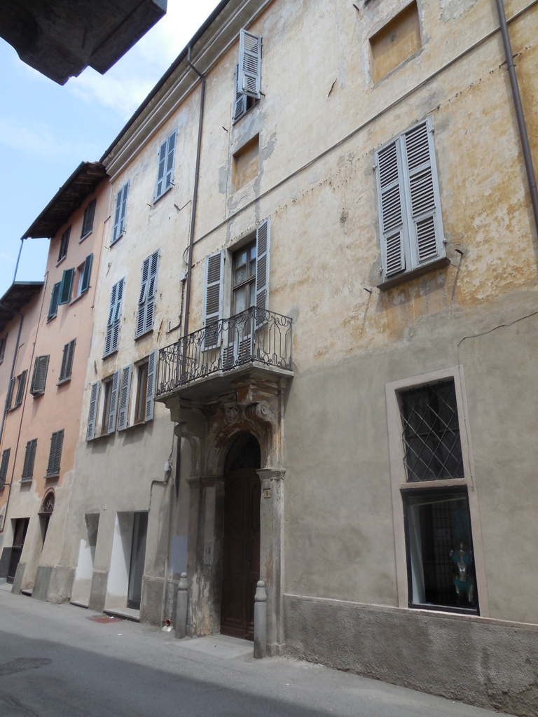 Palazzo Derossi (casa, plurifamiliare) - SAVIGLIANO (CN)  (XVIII, seconda metà)