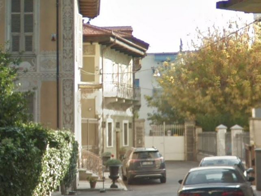 Villa in Piazza XX settembre, 11 (villa) - SALUZZO (CN)  (XIX, seconda metà)