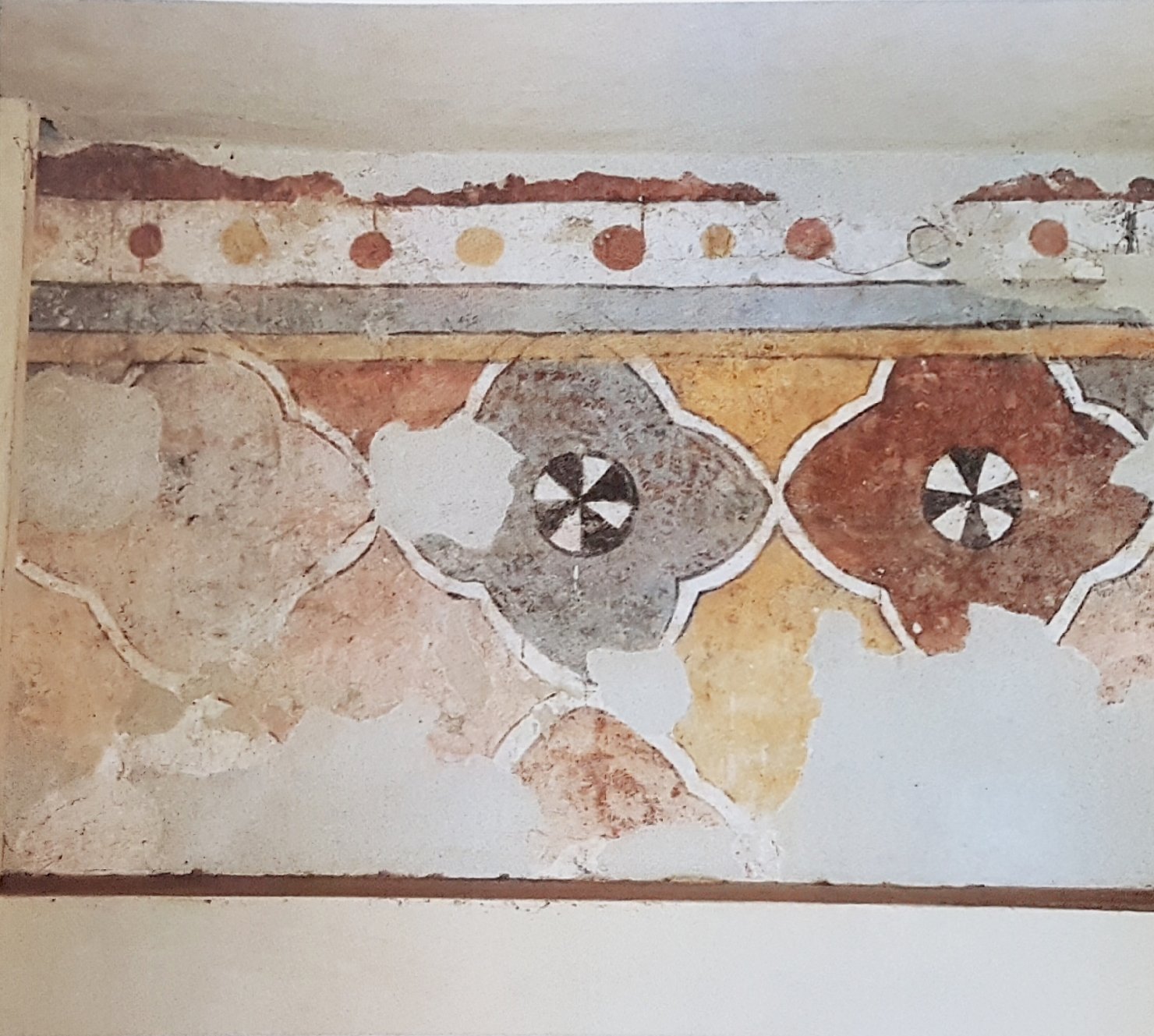 motivi decorativi geometrici (dipinto) - ambito pisano (sec. XIII)