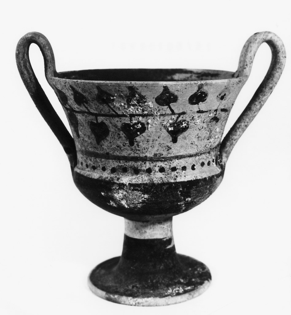 kantharos - produzione apula (secc. V/ IV a.C)