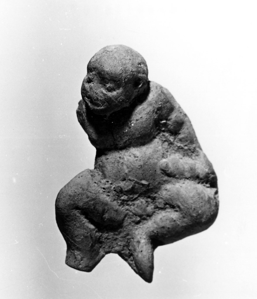 statuetta - produzione tarantina (seconda metà/ fine secc. IV/ III a.C)