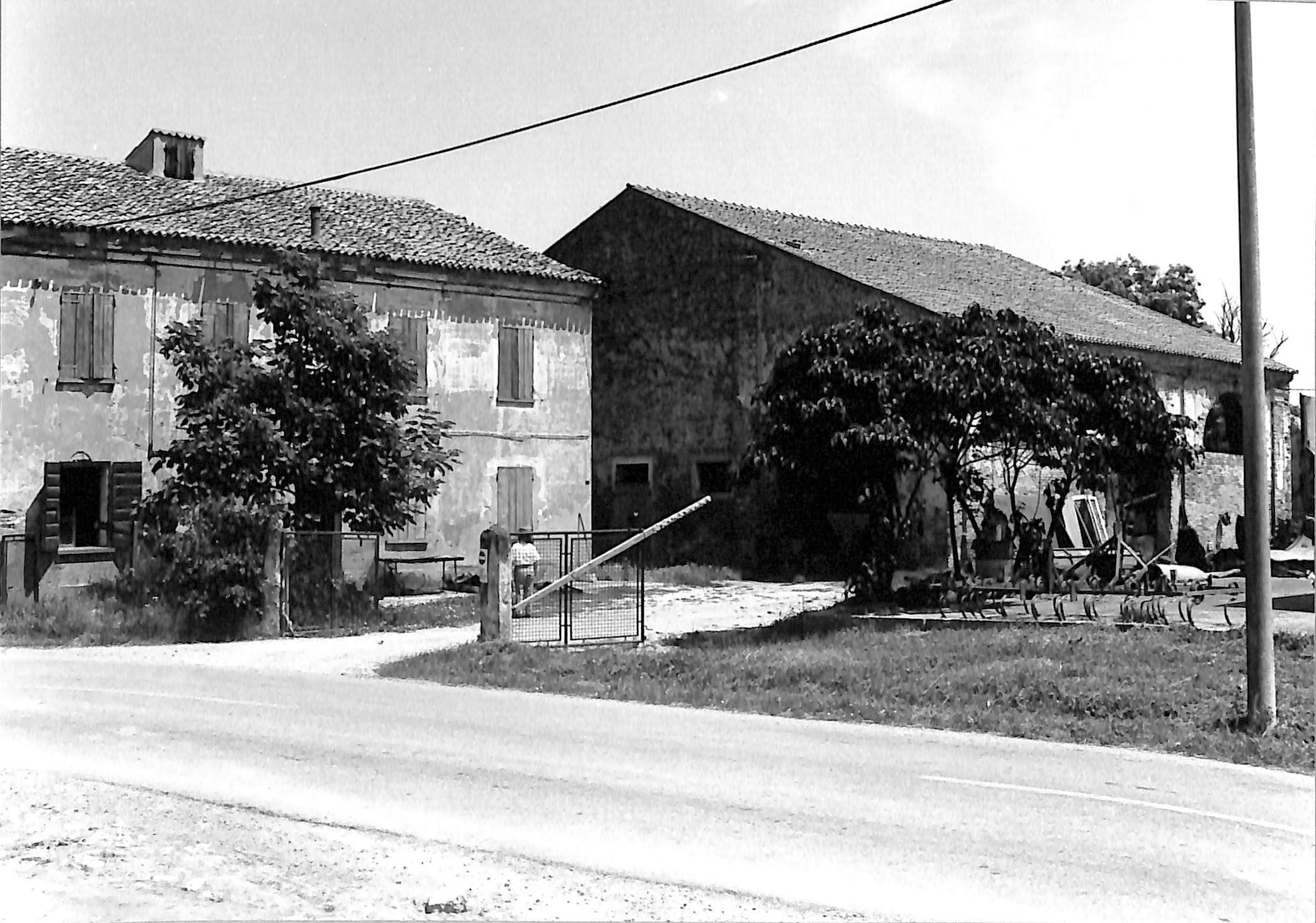 Corte del Condominio Bentivoglio (corte, rurale) - Castelnovo Bariano (RO)  (XX, inizio)