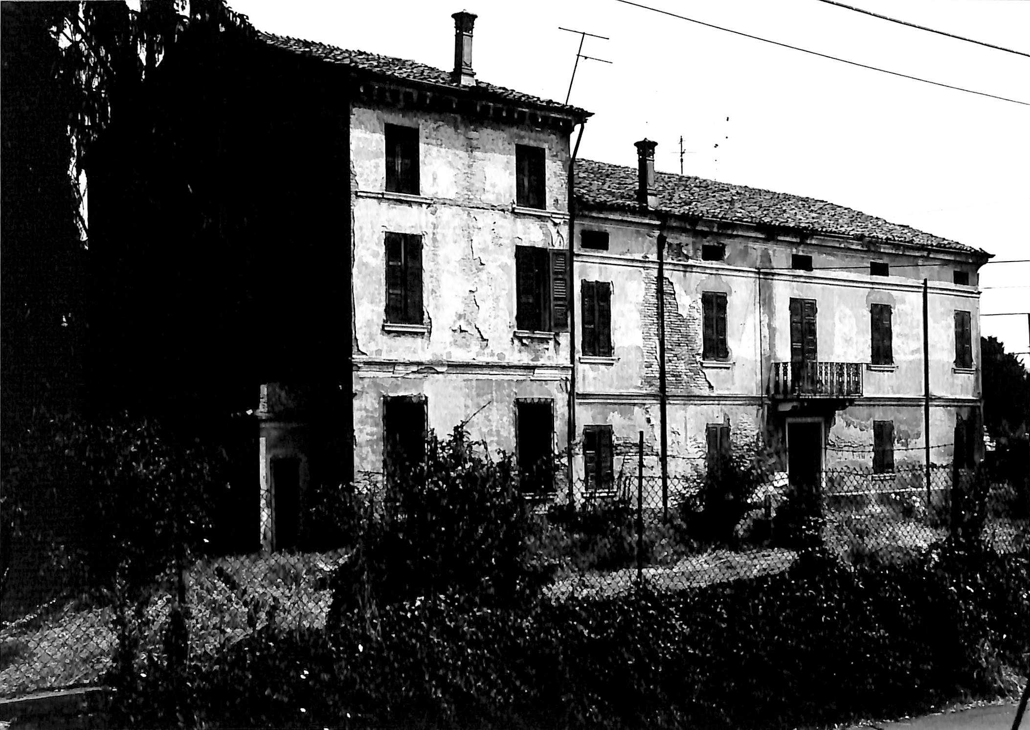 casa, dominicale - Bergantino (RO)  (XIX, metà)
