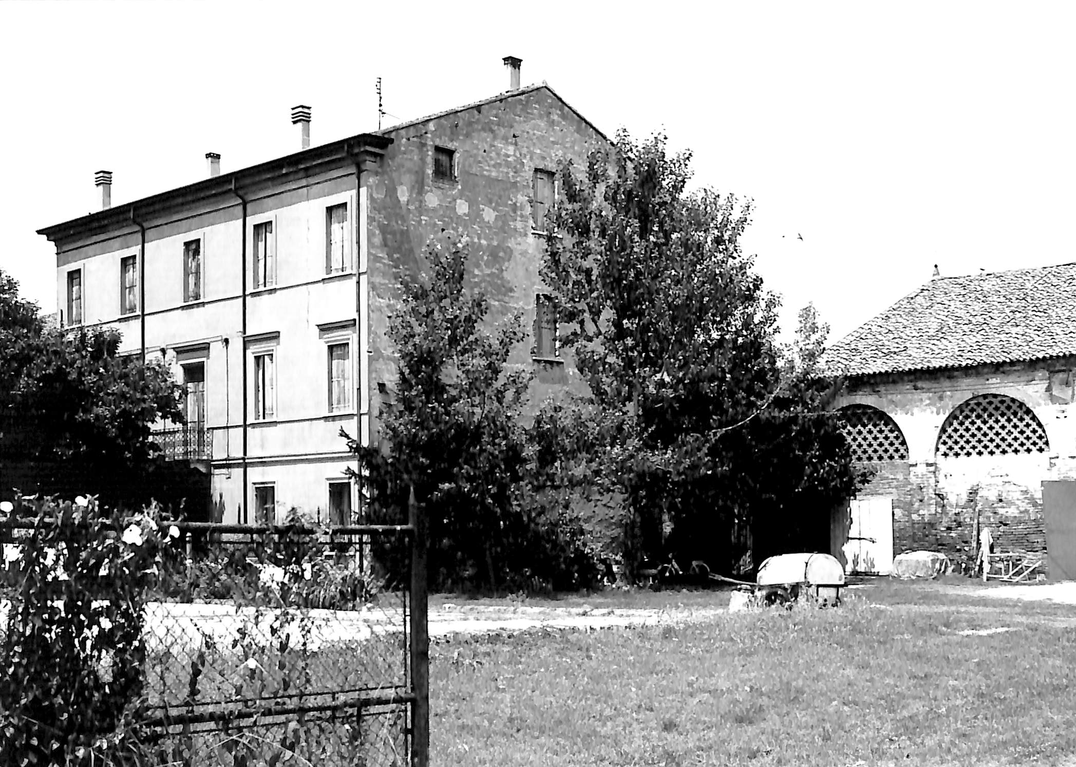 casa, rurale - Ficarolo (RO)  (XIX, metà)