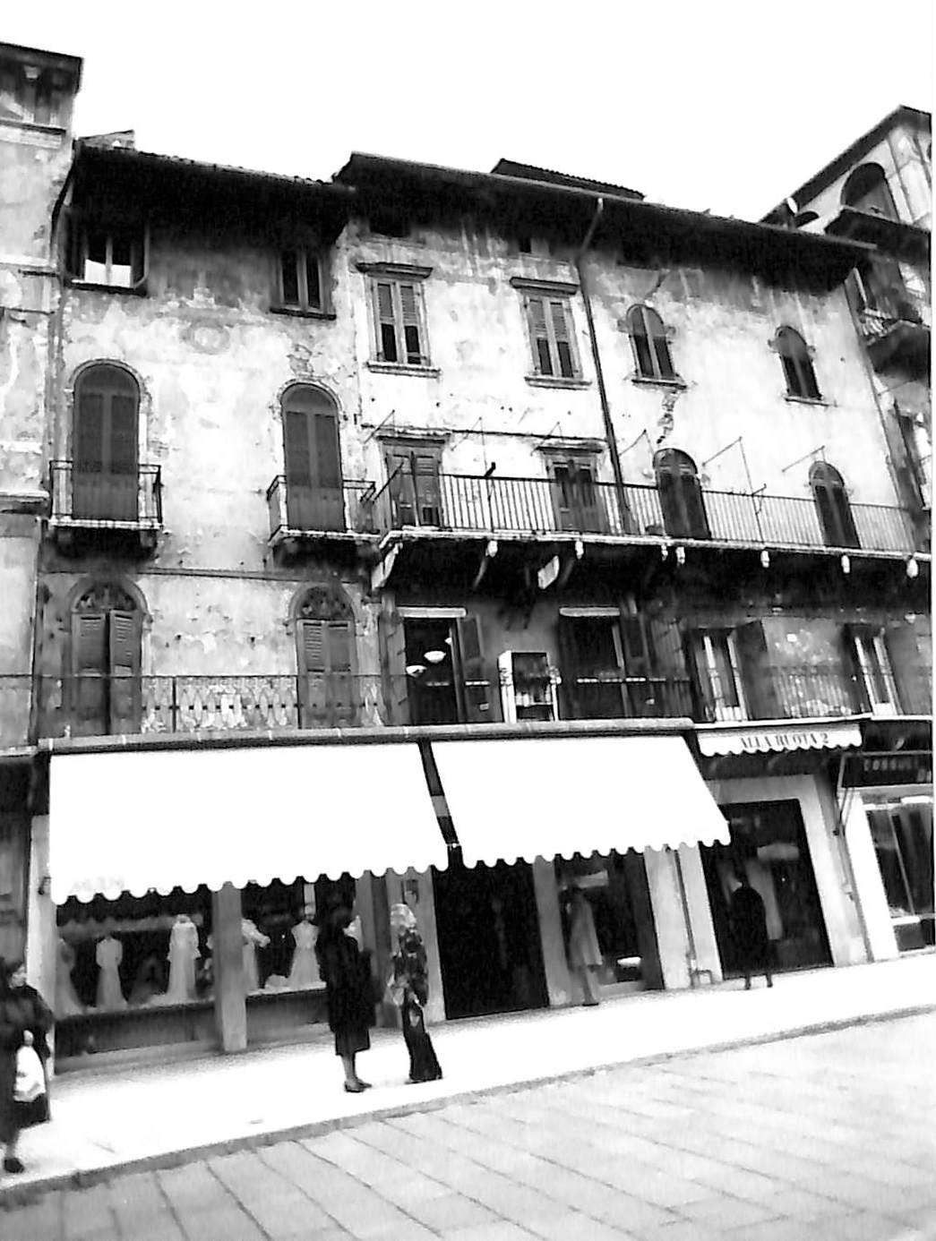 Palazzo Cabianca (palazzo) - Verona (VR)  (XV)