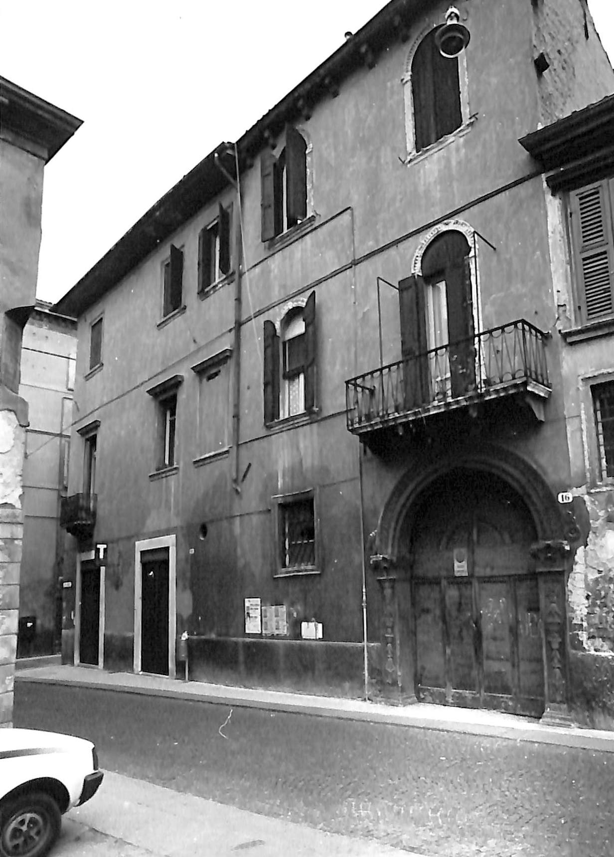 casa - Verona (VR)  (XIV)