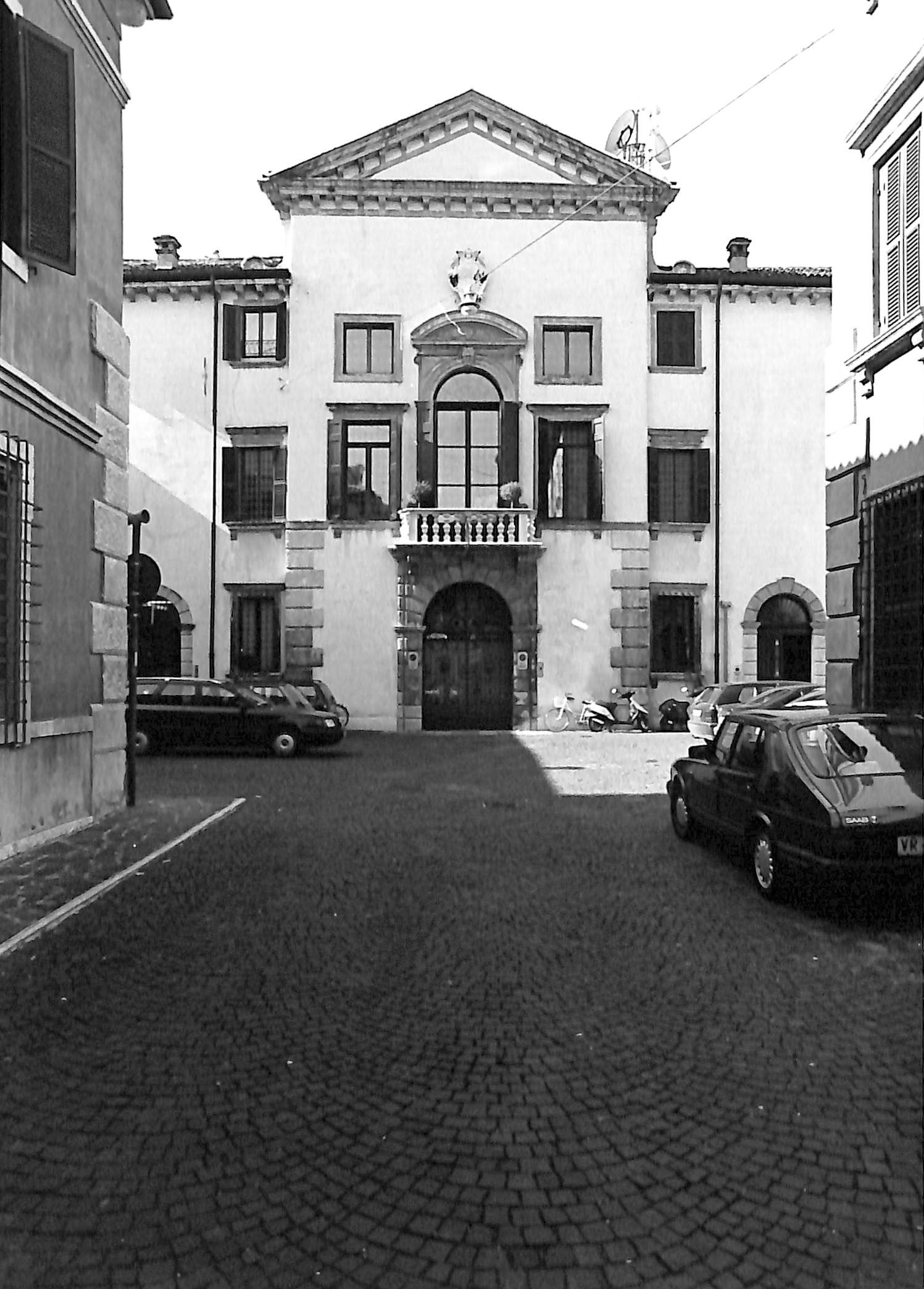 Palazzo Spolverini (palazzo, nobiliare) - Verona (VR)  (XVIII)