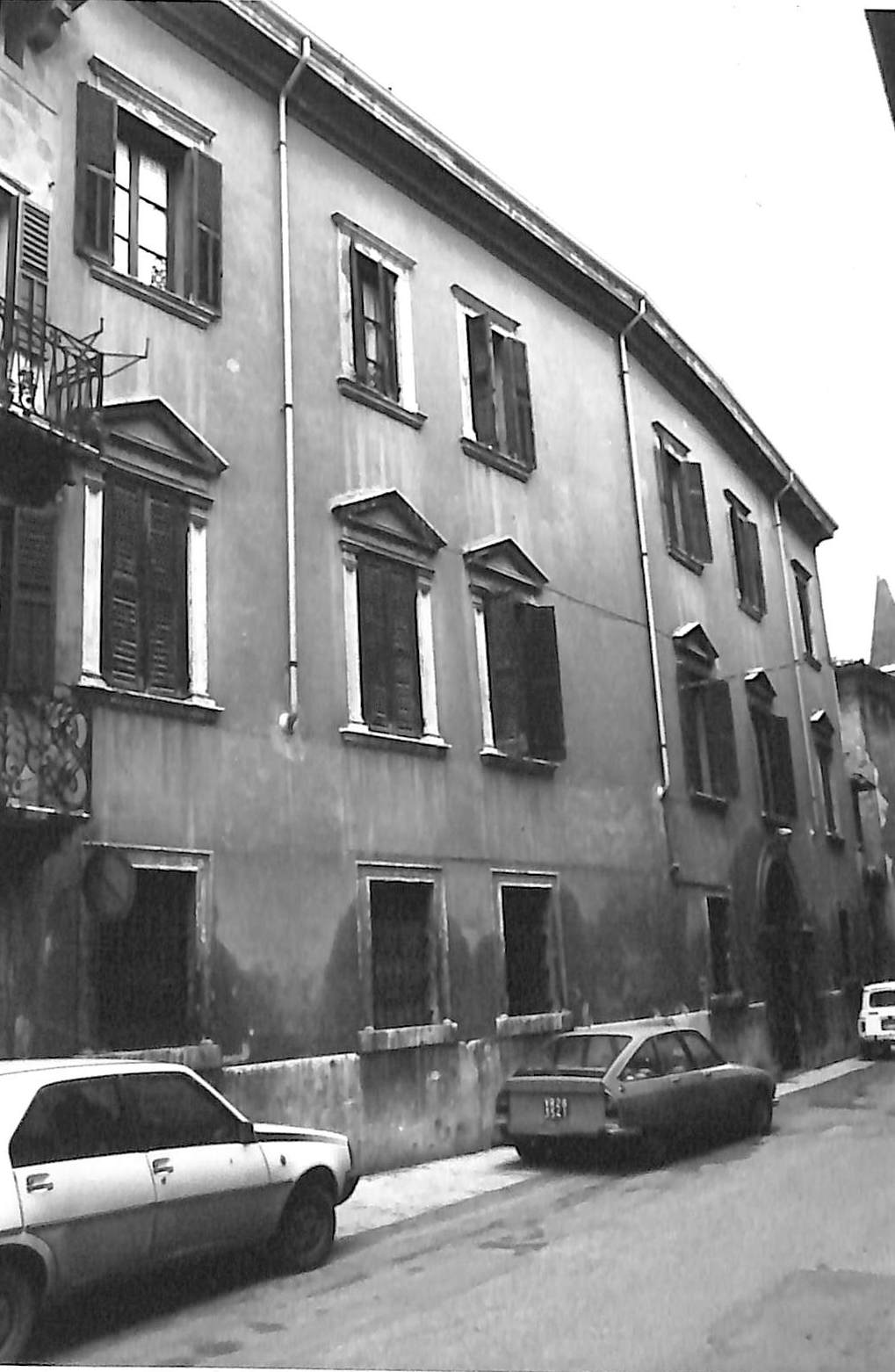 Palazzo Sagramoso/ Testa (palazzo, nobiliare) - Verona (VR)  (XVI)