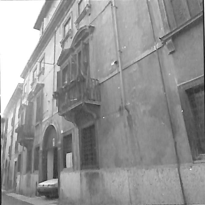 casa - Verona (VR)  (XVII)