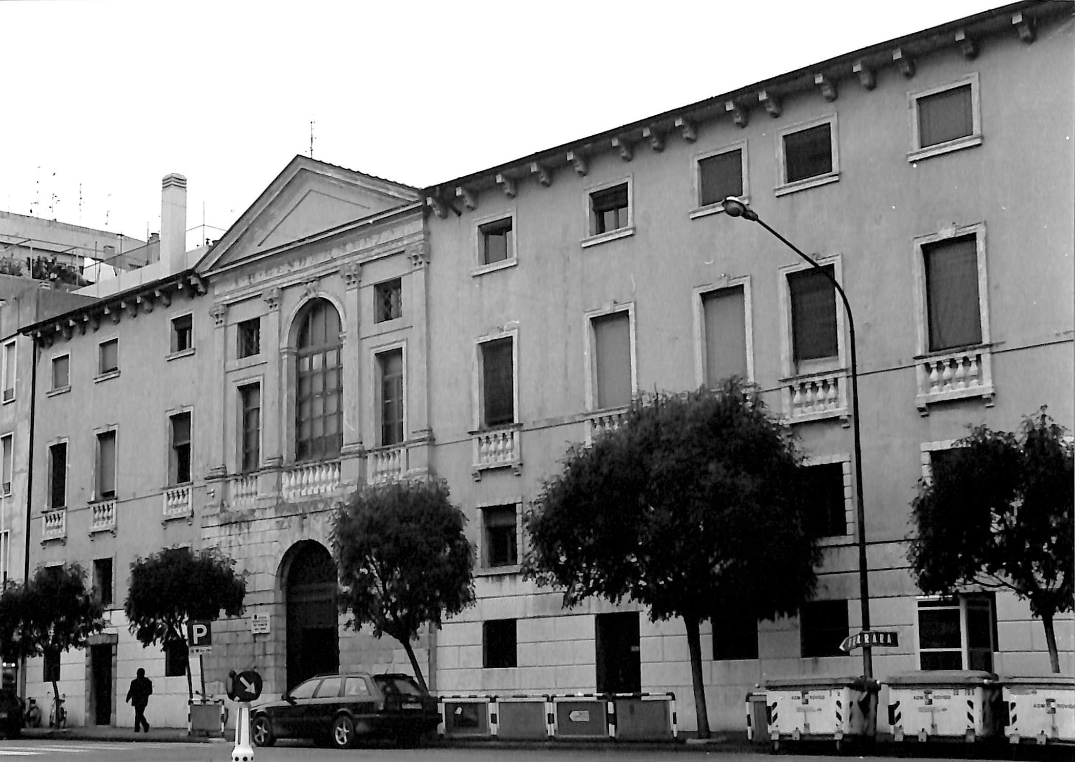 Palazzo Montalti già Patella (palazzo, aristocratico) - Rovigo (RO)  (XVIII)