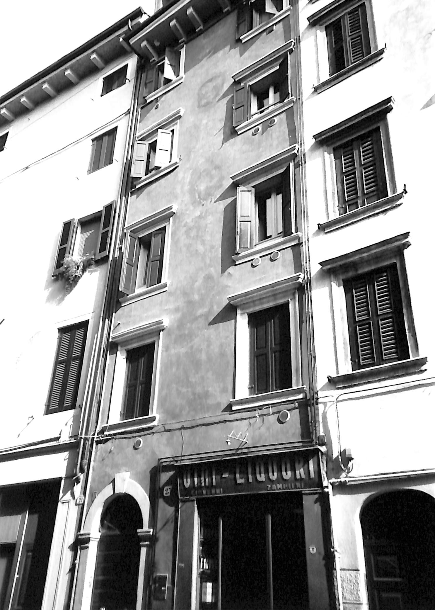 casa - Verona (VR)  (XIX)