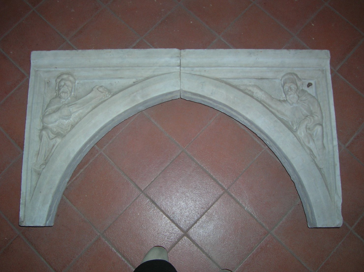 Profeti? (decorazione architettonica, elemento d'insieme) di Lupo di Francesco (attribuito) (prima metà sec. XIV)