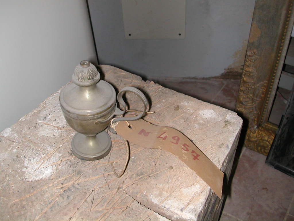 lampada ad olio - ambito toscano (seconda metà sec. XIX)