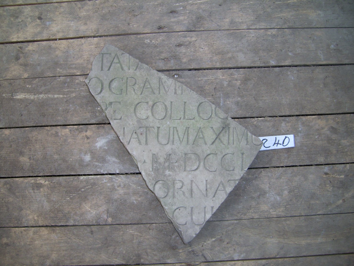 lapide, frammento - ambito toscano (sec. XVIII)