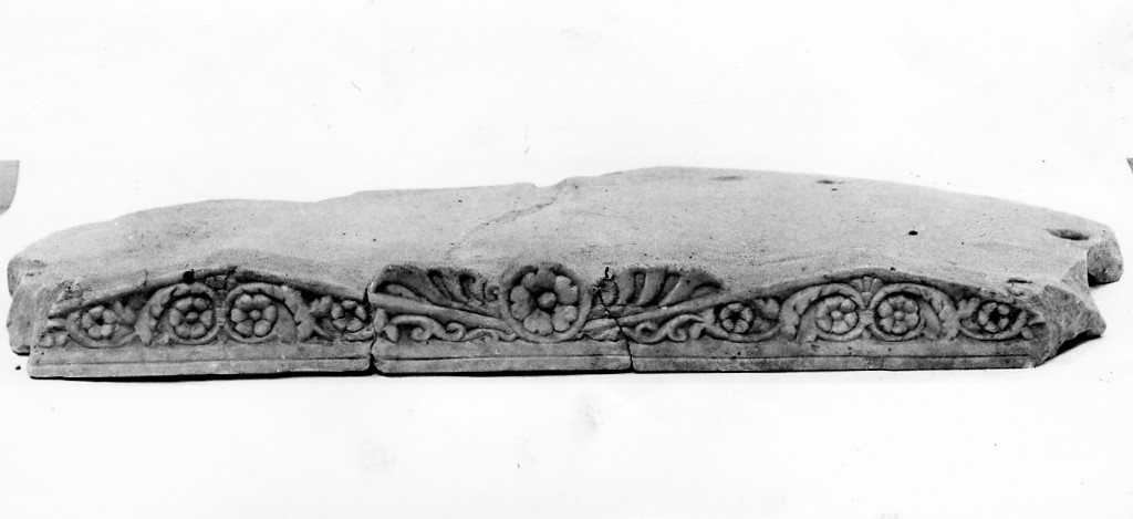 coperchio di urna (inizio sec. II d.C)