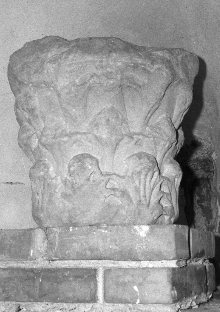 capitello corinzio di colonna (secc. III d.C.-IV d.C)