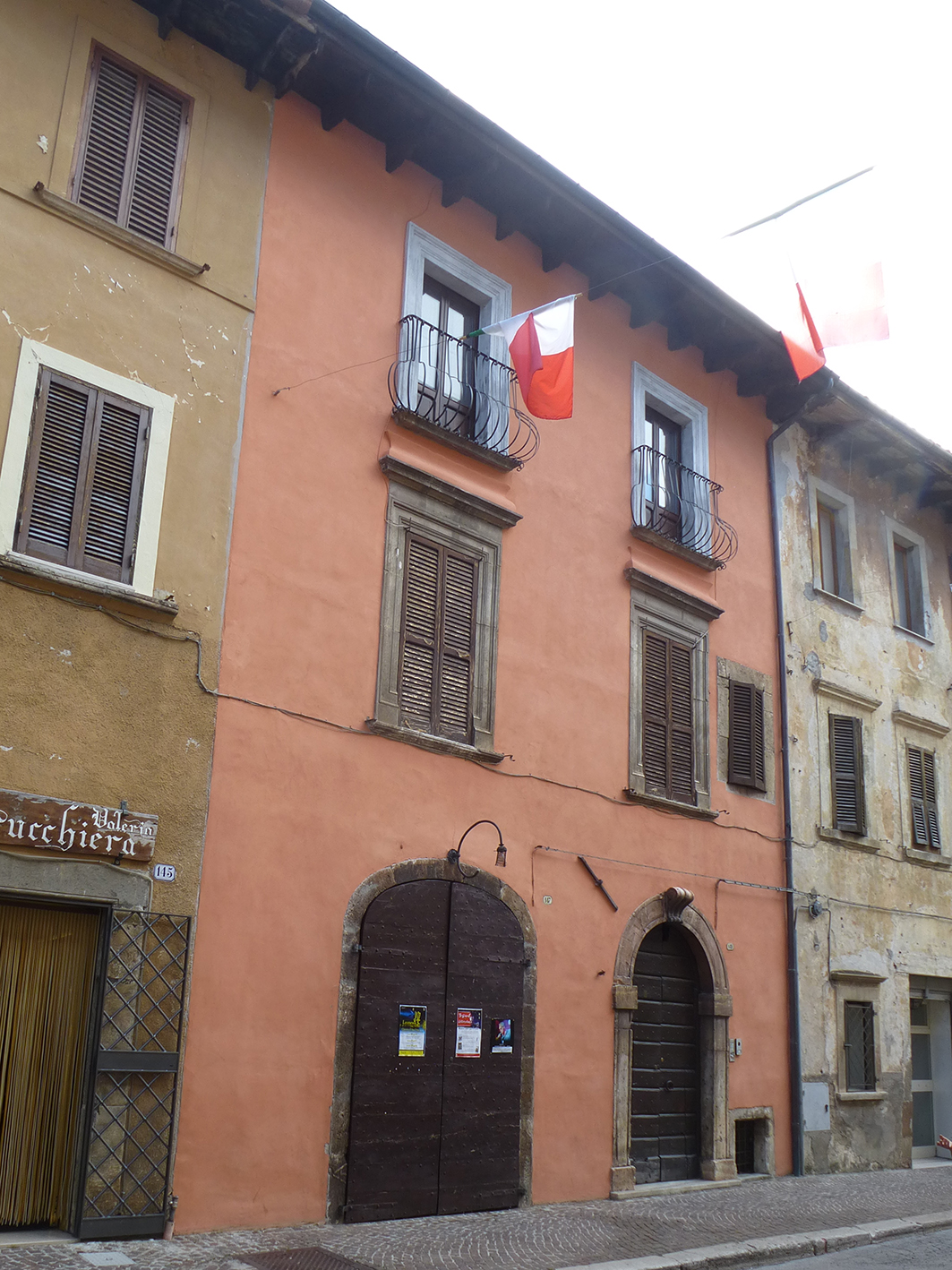 [Edificio di abitazione in Corso San Giuseppe da Leonessa, 151-153-155] (abitazione) - Leonessa (RI)  (XX)