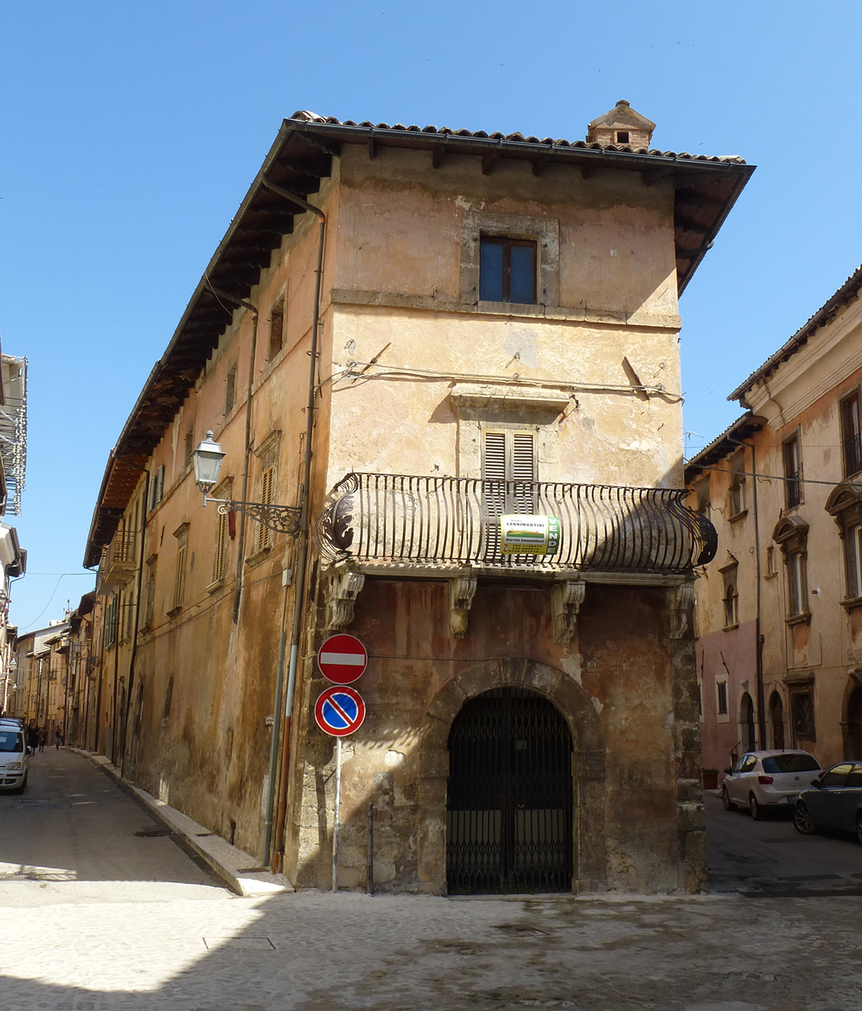 Edificio di abitazione in Via S. Francesco, 16 (casa) - Leonessa (RI)  (XVI)