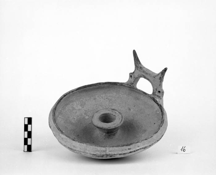 ciotola, De Juliis 3 - ambito daunio (metà/ inizio VI a.C./ V a.C)