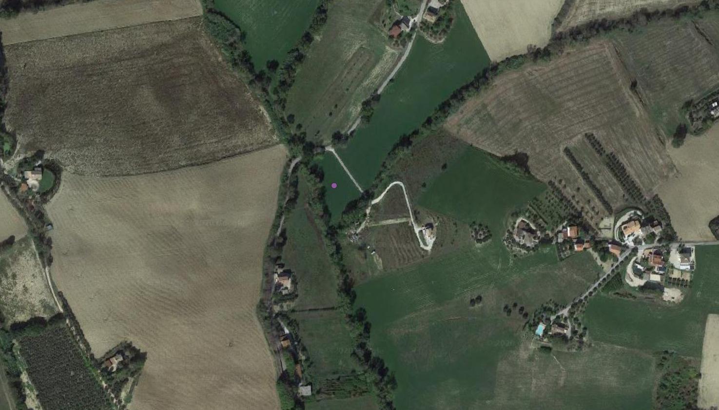 area di materiale mobile, area di frammenti fittili - Fermo (FM)  (PERIODIZZAZIONI/ ARCHI DI PERIODI/ età romana, età medievale)