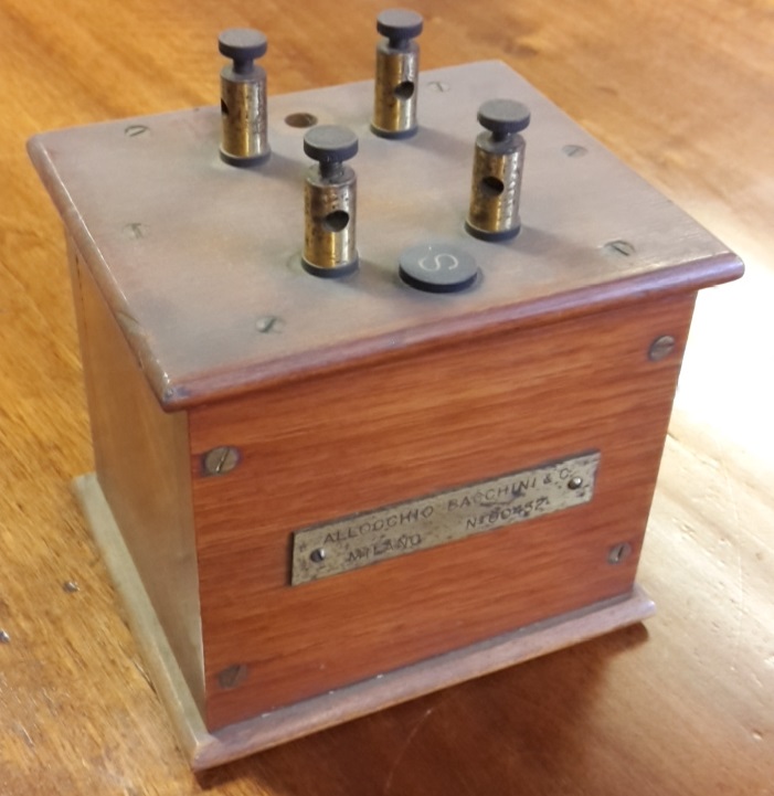 Cassetta di resistori (prima metà XX sec)