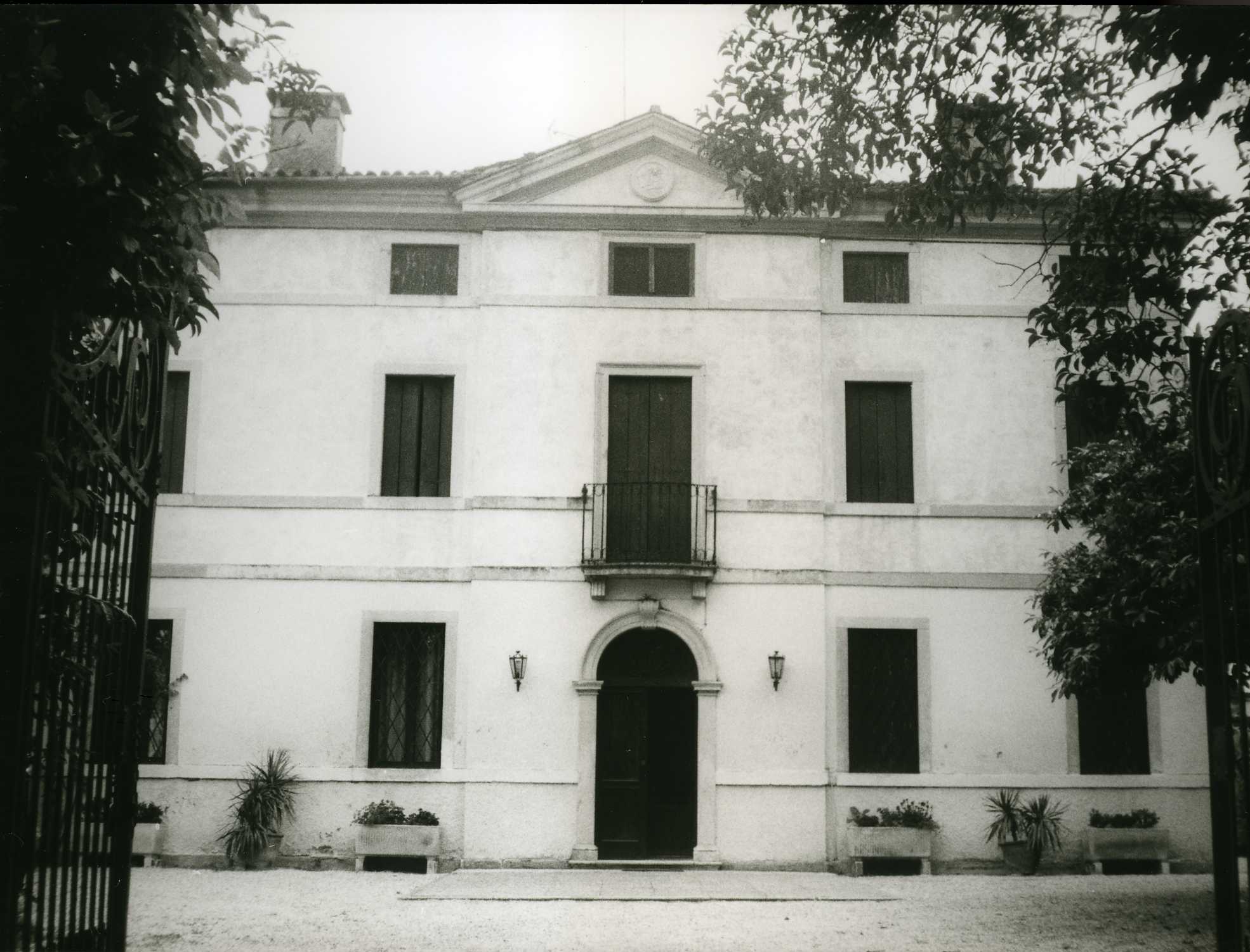 Villa Lucangeli (villa) - Arcugnano (VI)  (XVII, seconda metà)