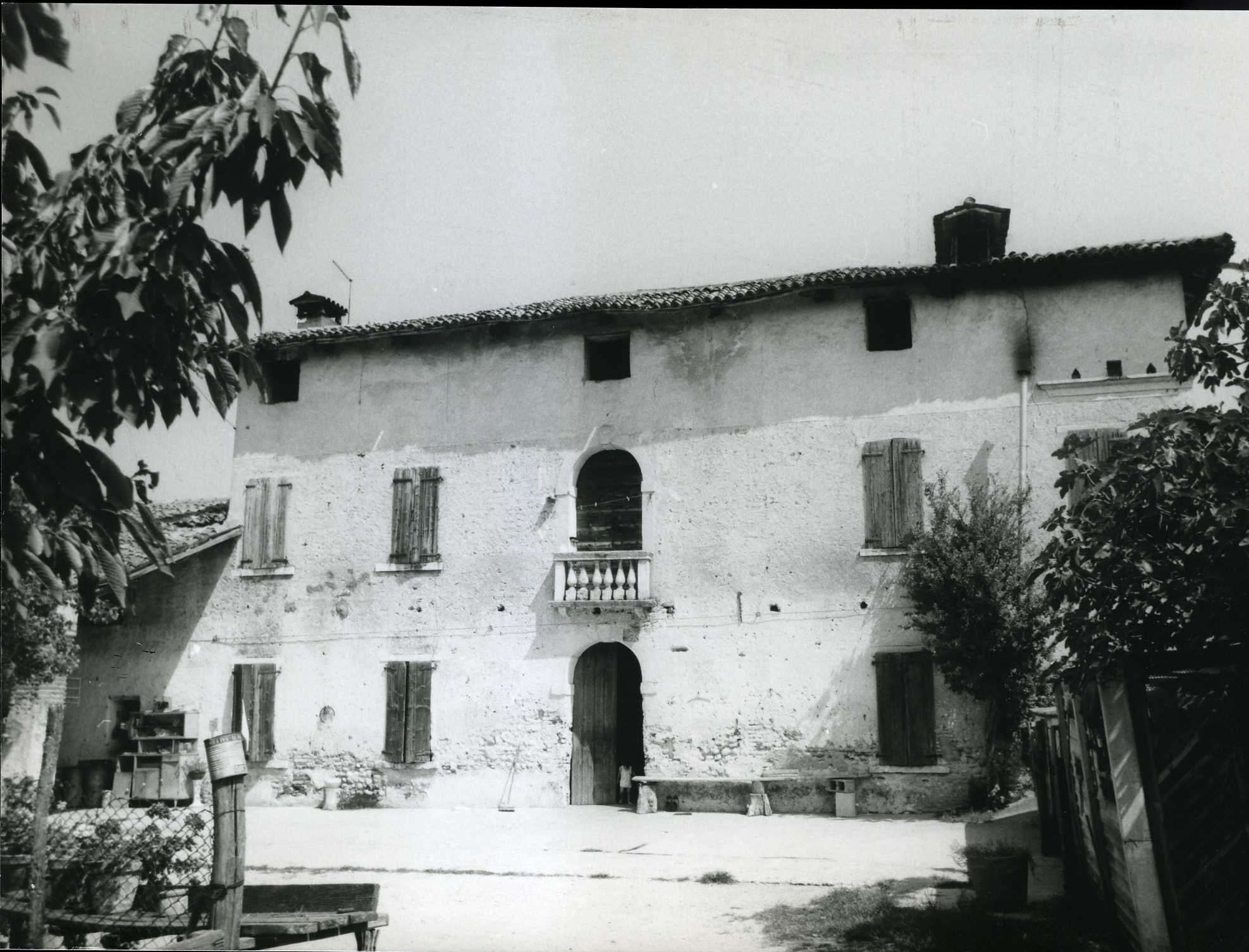 casa - Bassano del Grappa (VI)  (XVII)