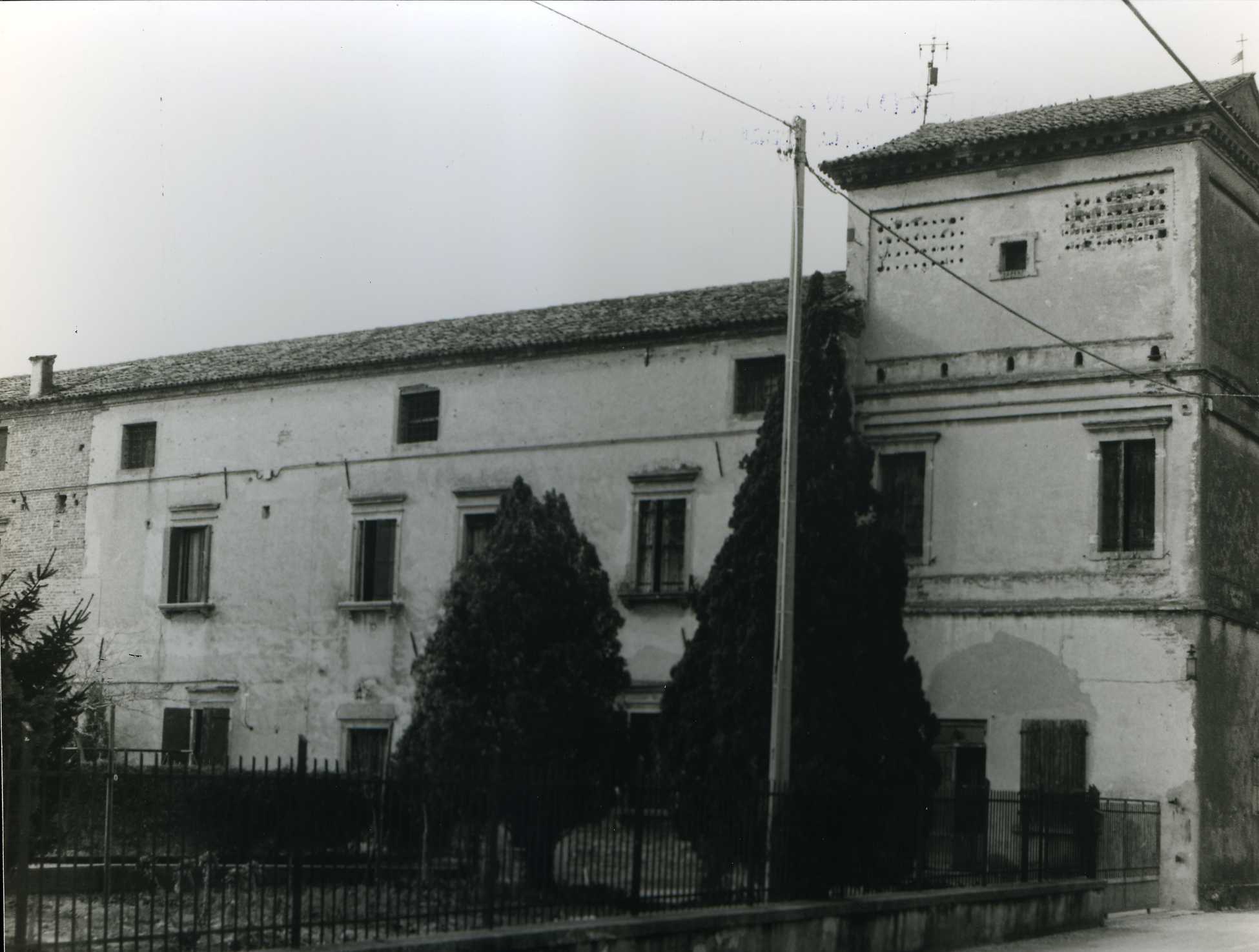 Villa Zarantonello (villa, padronale) - Noventa Vicentina (VI)  (XVI)