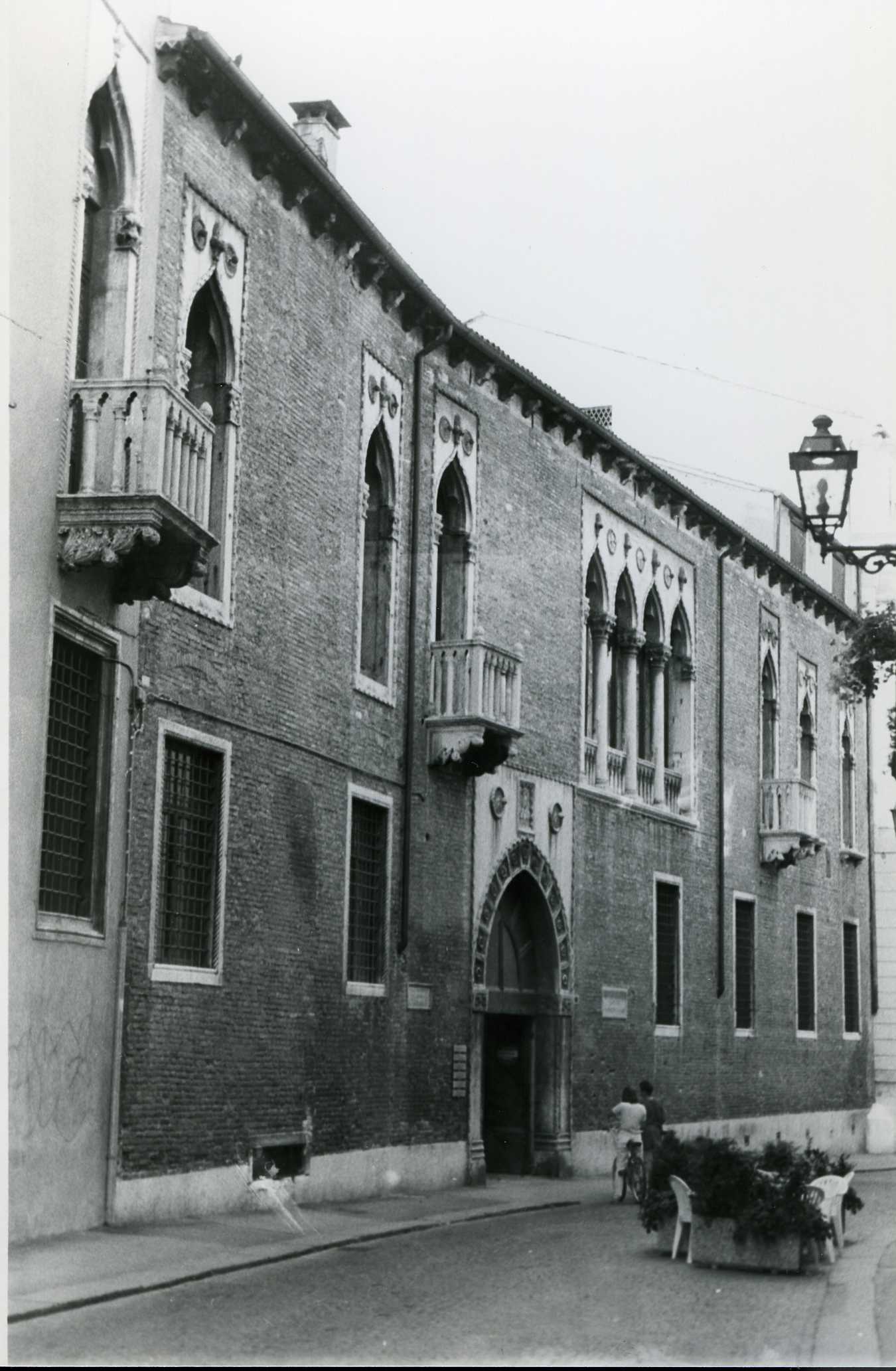 Palazzo Colleoni (palazzo, nobiliare) - Vicenza (VI)  (XV, seconda metà)