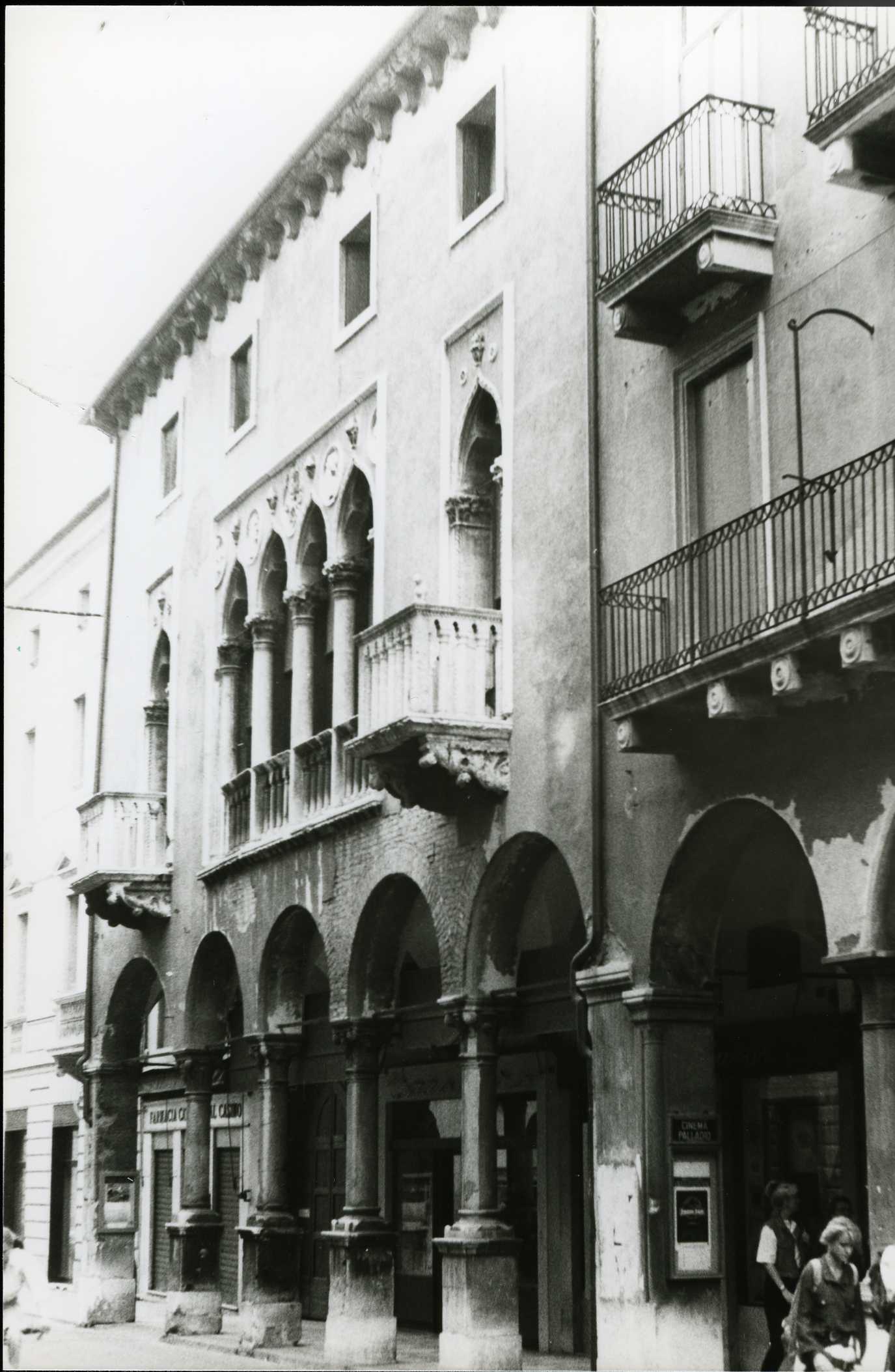 Palazzo Braschi (palazzo, nobiliare) - Vicenza (VI)  (XV, seconda metà)