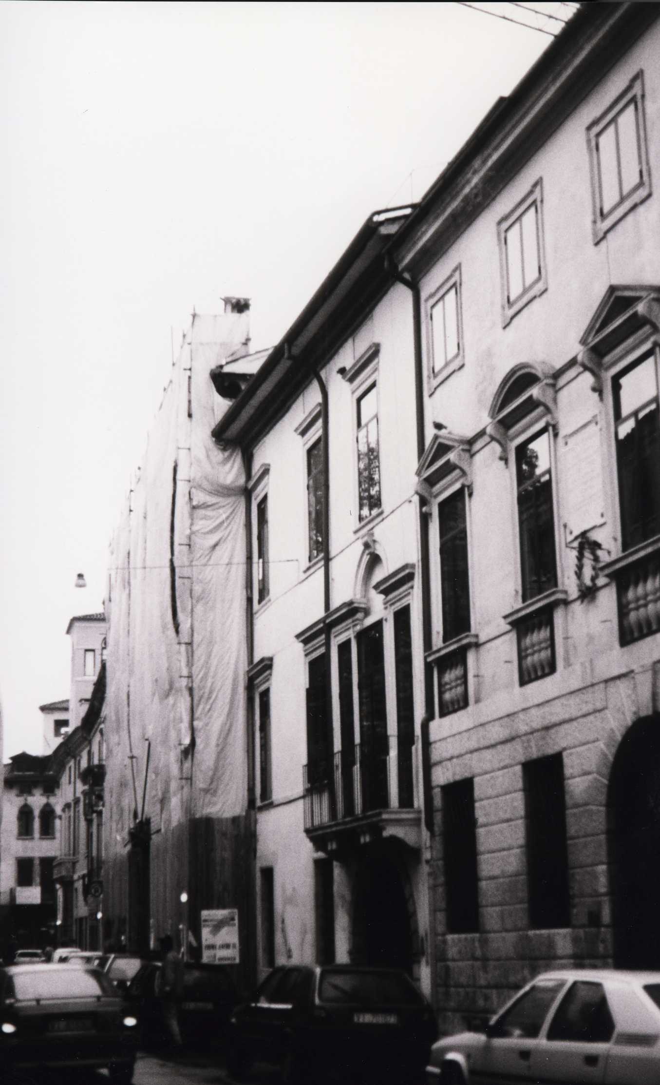 Casa Fusinieri (casa) - Vicenza (VI)  (XVI, fine)