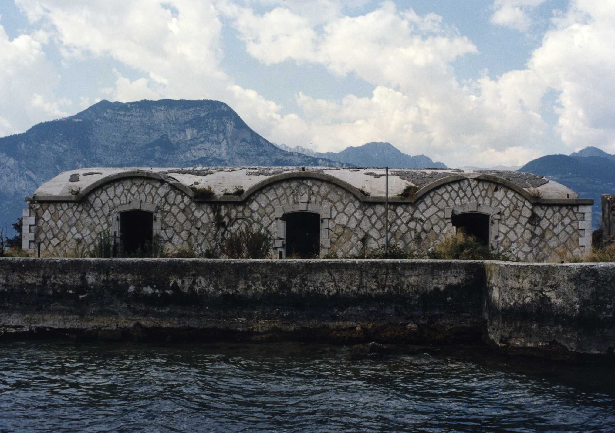 Isola Trimelone (polveriera) - Brenzone sul Garda (VR)  (XIX)