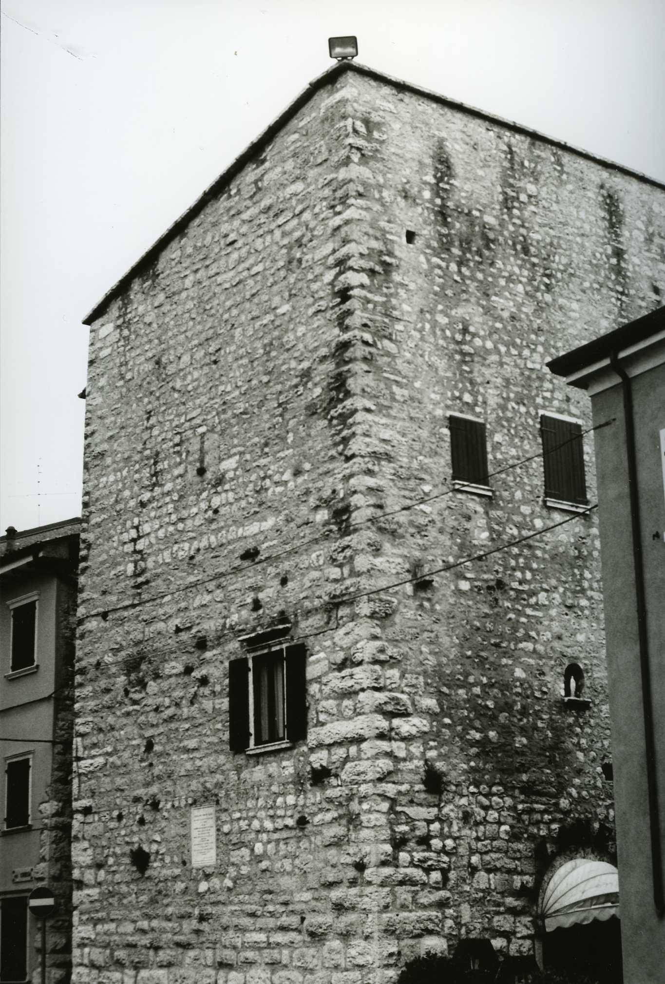 torre (torre) - Torri del Benaco (VR)  (XIV, inizio)