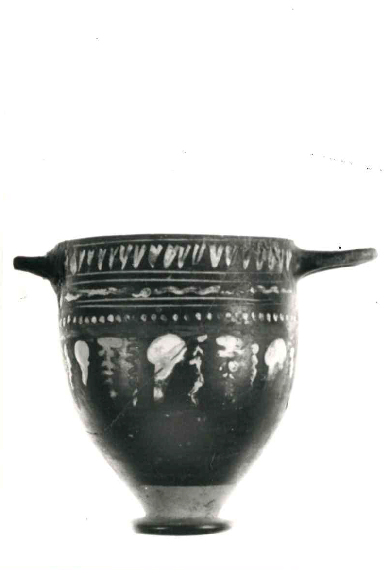 skyphos - produzione apula (SECOLI/ III a.C)