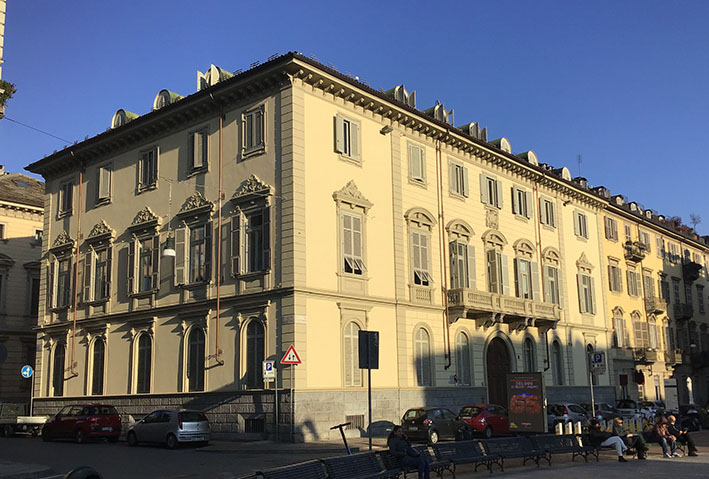 Casa Solaro del Borgo (casa) - Torino (TO)  (XIX; XX)