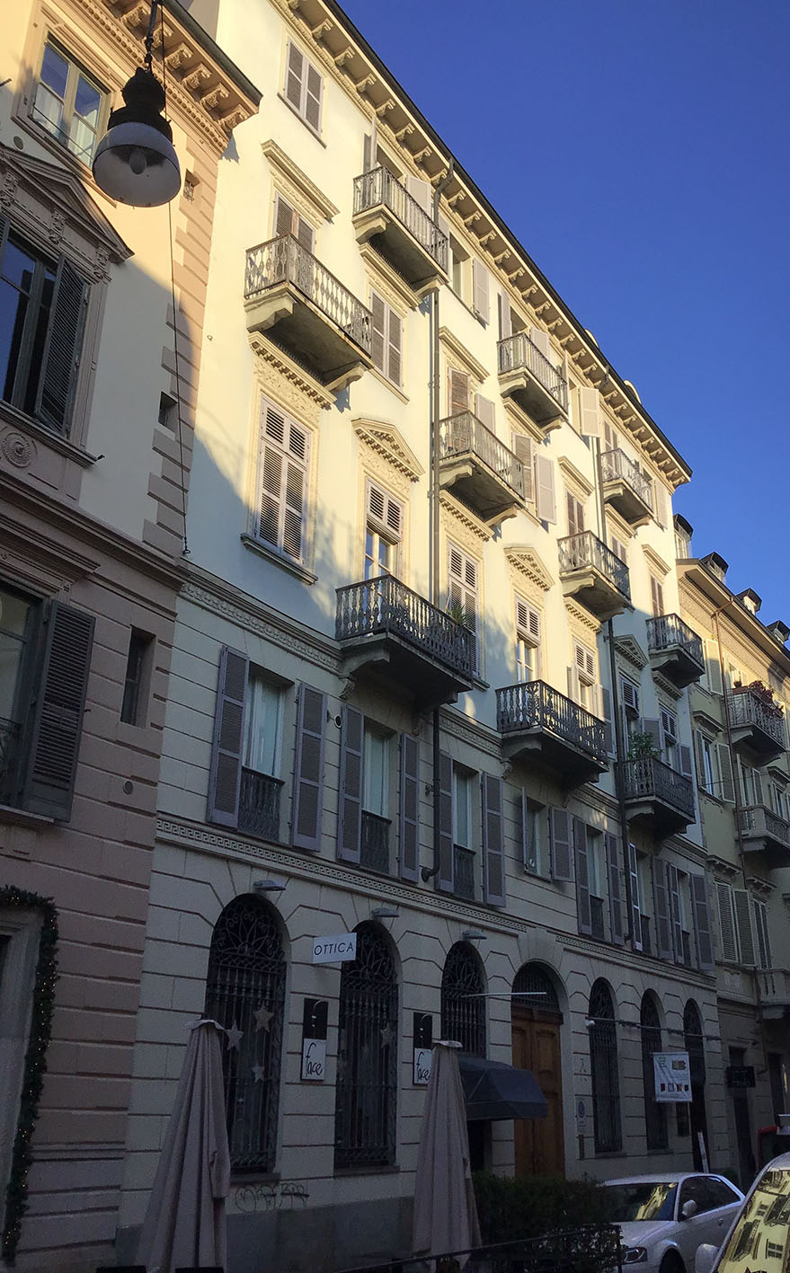 [Casa in Via Andrea Doria, 19] (casa) - Torino (TO)  (XIX)