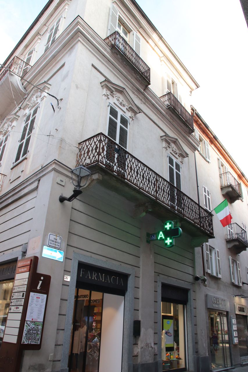 [Casa in Via Mazzini, 2] (casa) - Alba (CN)  (XVIII)