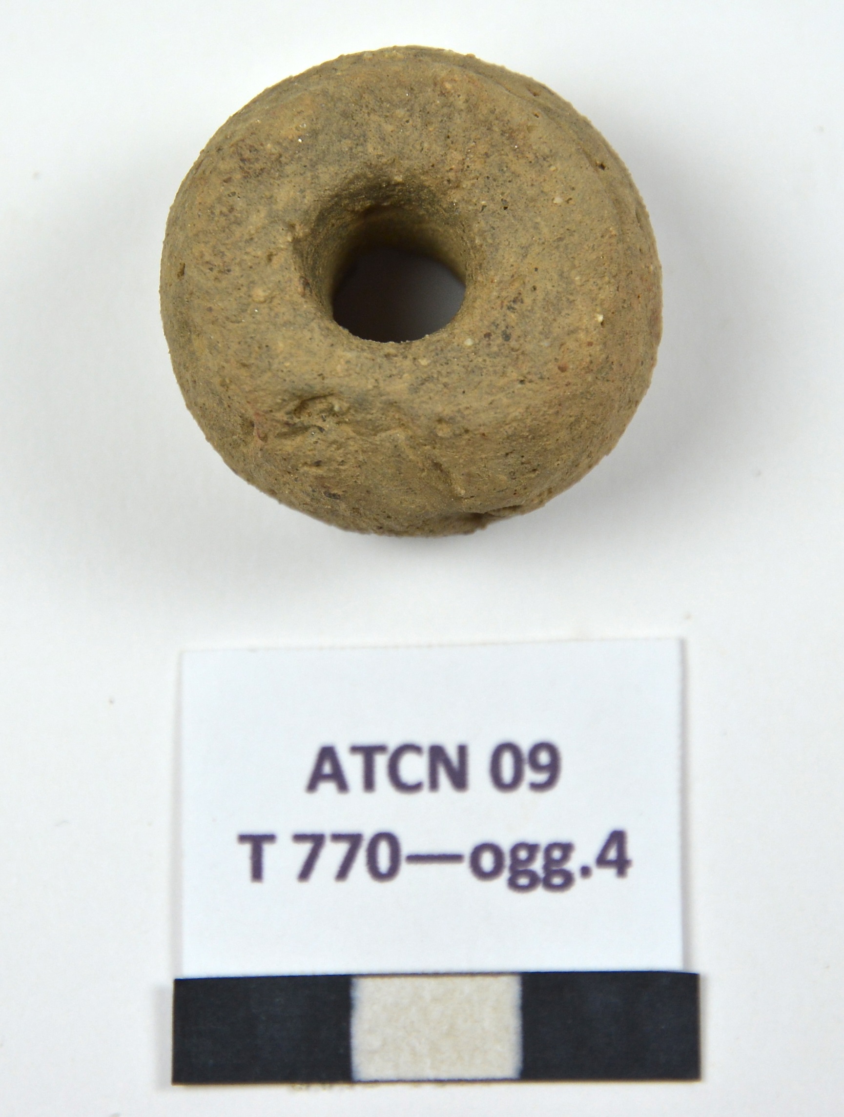 SINGOLO OGGETTO/ fuseruola, PERIODIZZAZIONI/ Storia/ Eta' medievale/ Alto Medioevo