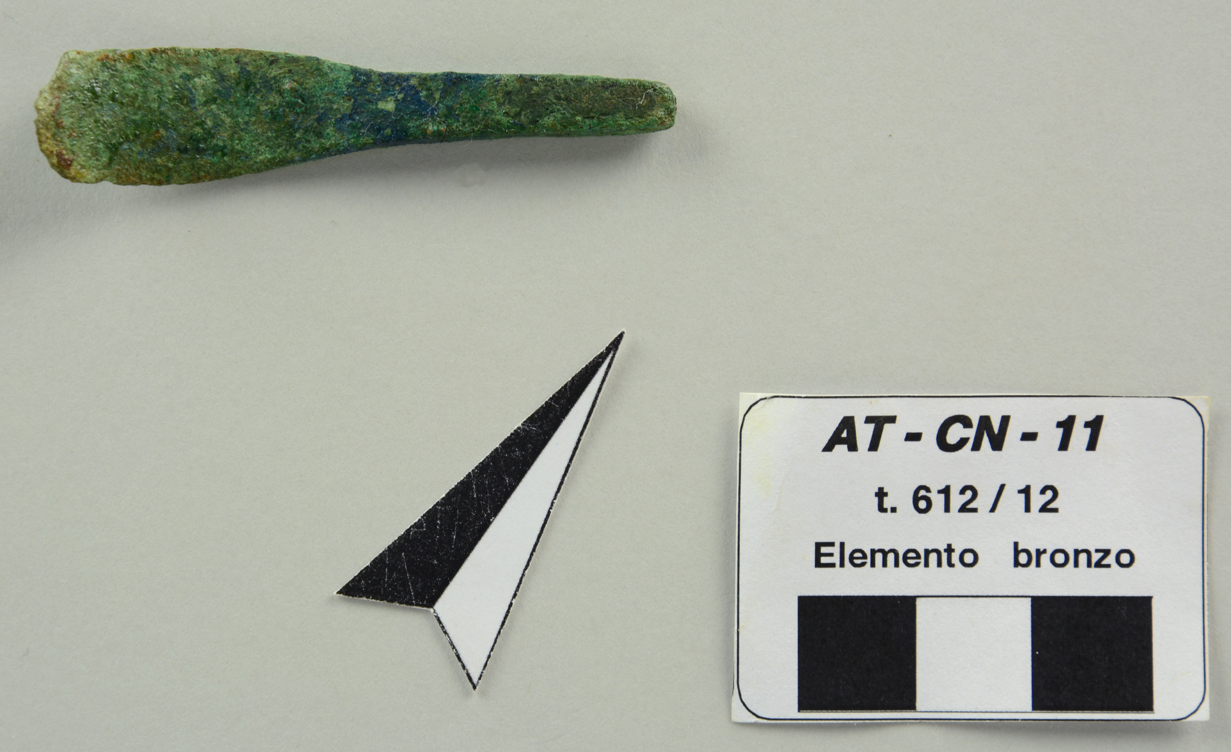 SINGOLO OGGETTO/ strumento, PERIODIZZAZIONI/ Storia/ Eta' medievale/ Alto Medioevo