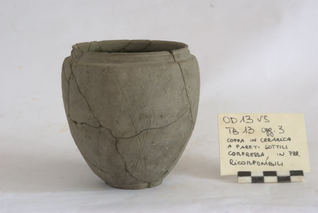 SINGOLO OGGETTO/ bicchiere, SECOLI/ ARCHI DI SECOLI/ Seconda metà I - inizi II