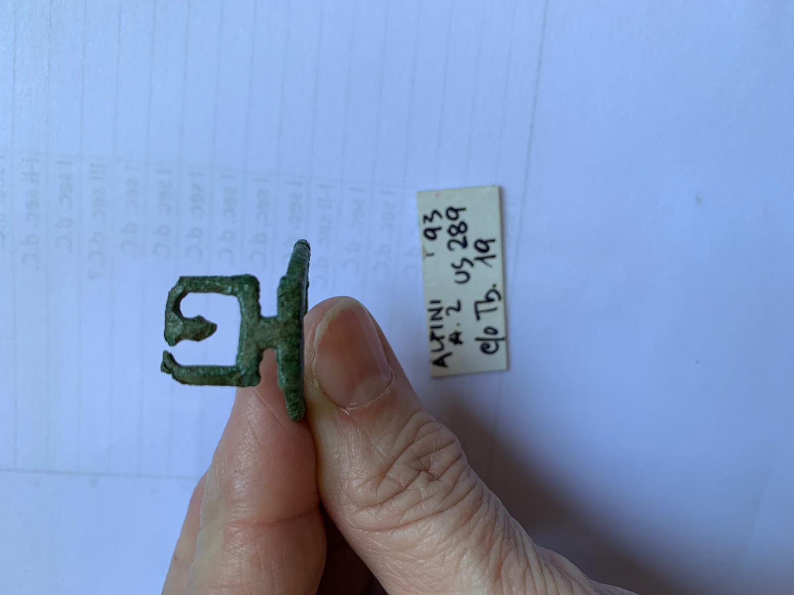 SINGOLO OGGETTO/ anello, PERIODIZZAZIONI/ Storia/ Eta' antica/ Eta' romana/ Eta' romana imperiale