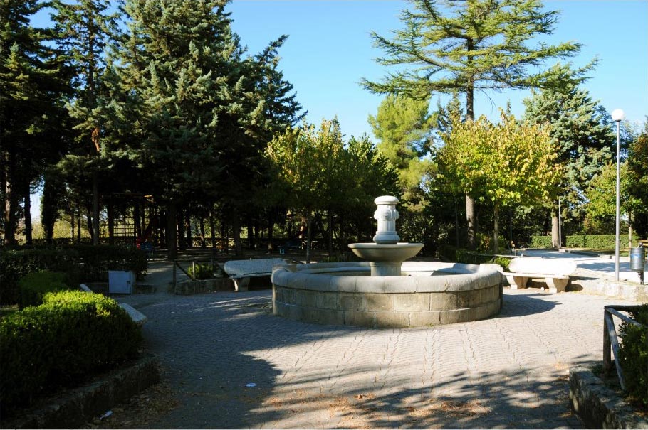 parco, commemorativo / ai caduti della prima guerra mondiale, Villa comunale di Albano di Lucania, Parco della Rimembranza di Albano di Lucania (XX)