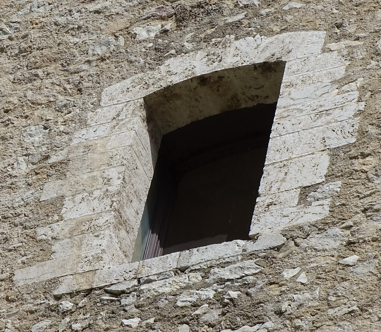 finestra, monofora - ambito Italia centrale (sec. XV)